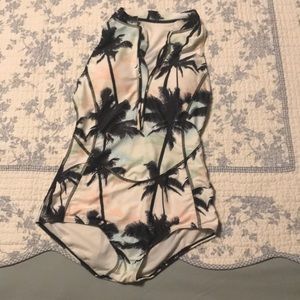 Bathing suit (hasn’t been used)